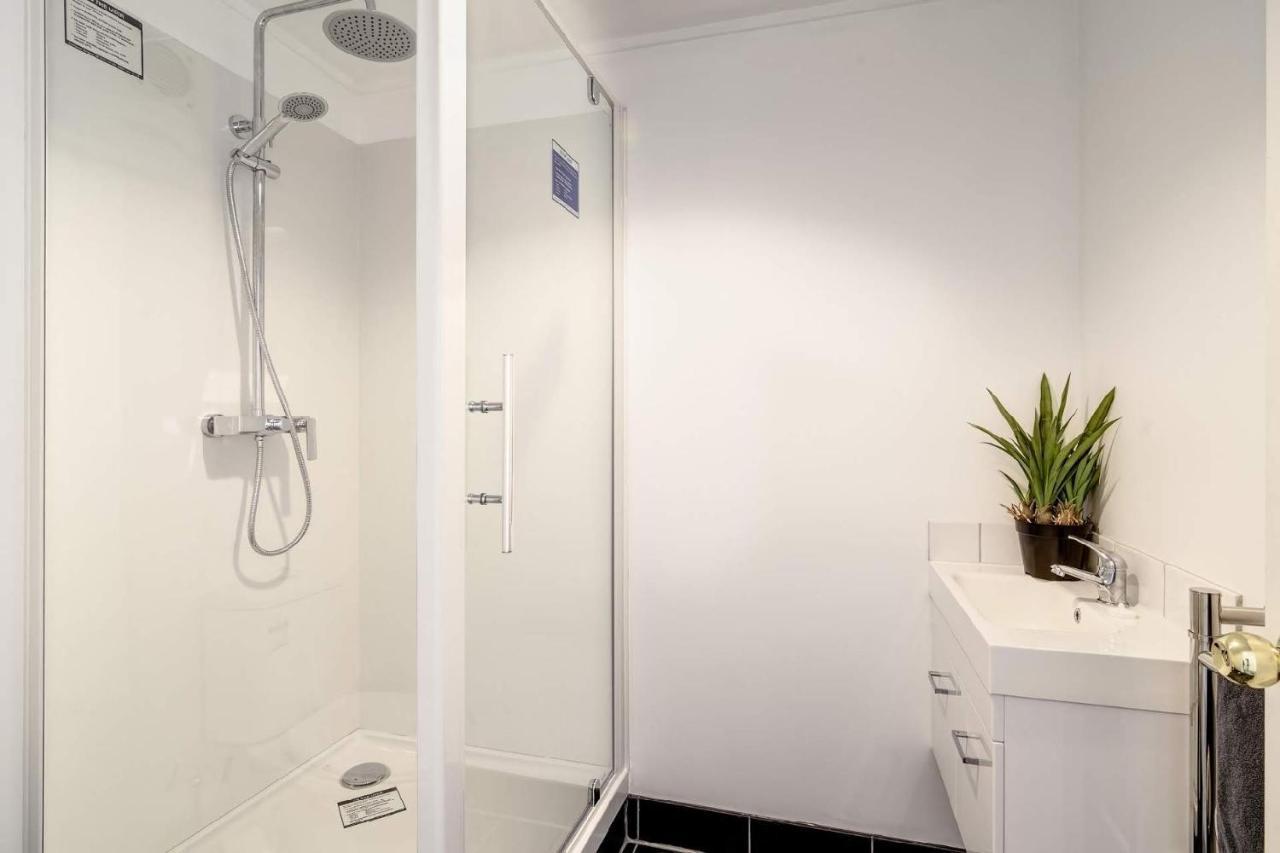 Pool House - One Bedroom Self Contained Unit Motueka Exterior photo